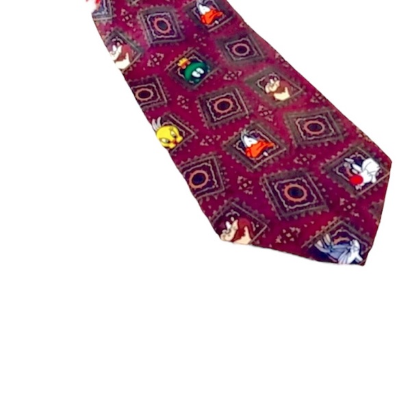 3/$15 Looney Tunes Tie - Picture 3 of 6